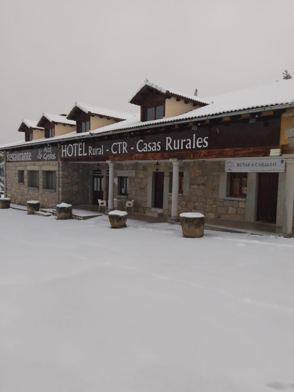 Altogredos Hotel Rural Y Apartamentos Turisticos Ойос-дель-Еспіно Екстер'єр фото